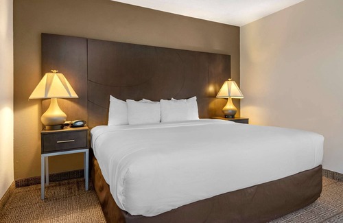 Fort Pierce Hotel | Comfort Suites Fort Pierce I-95
