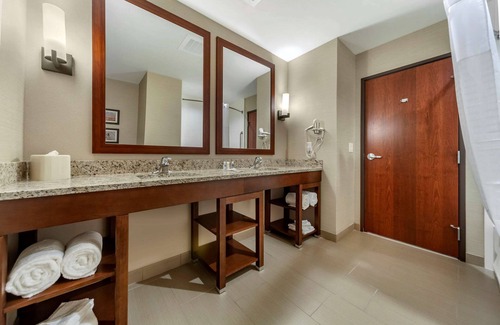 Grand Island Hotel | Comfort Suites Grand Island South