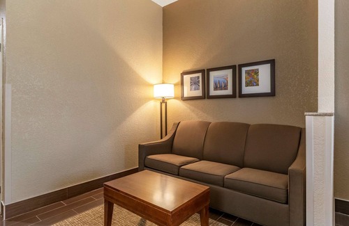 Grand Rapids Hotel | Comfort Suites Grand Rapids South