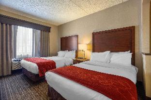 Howard Hotel | Comfort Suites Green Bay West