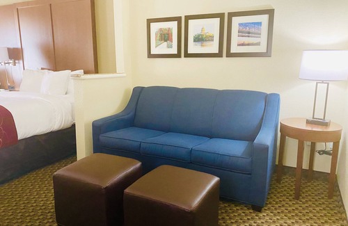 Jefferson City Hotel | Comfort Suites Jefferson City