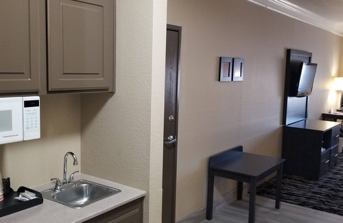 Humble Hotel | Comfort Suites Kingwood Houston North
