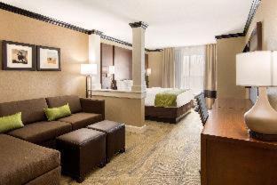 Liberal Hotel | Comfort Suites Liberal North