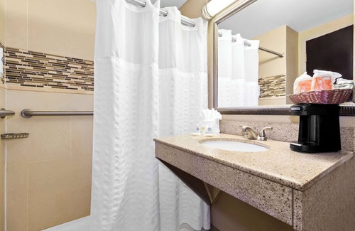 Lumberton Hotel | Comfort Suites Lumberton North