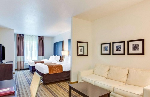 Mandeville Hotel | Comfort Suites Mandeville - Covington