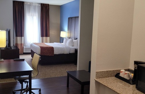 Mandeville Hotel | Comfort Suites Mandeville - Covington