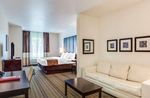 Mandeville Hotel | Comfort Suites Mandeville - Covington
