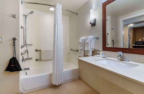 Salunga Hotel | Comfort Suites Manheim - Lancaster