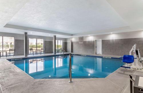 McDonough Hotel | Comfort Suites McDonough Atlanta South