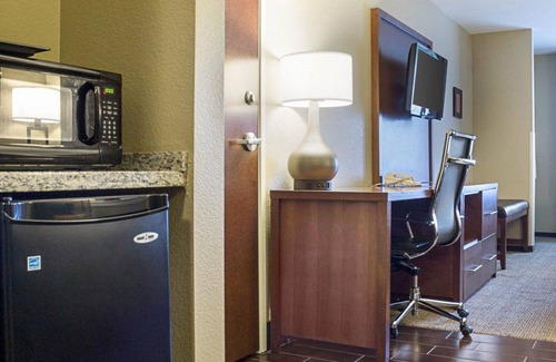 Minot Hotel | Comfort Suites Minot