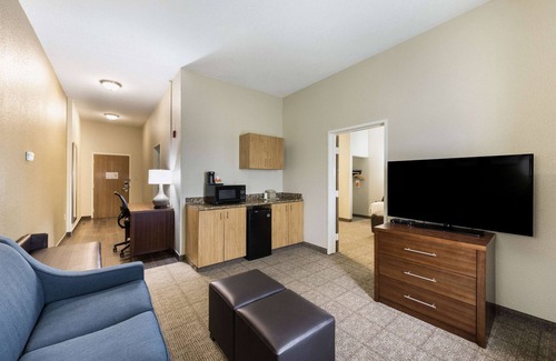 Monroe Hotel | Comfort Suites Monroe