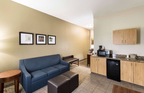 Monroe Hotel | Comfort Suites Monroe