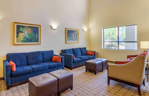 Woodlake - Briar Meadow Hotel | Comfort Suites - Near The Galleria