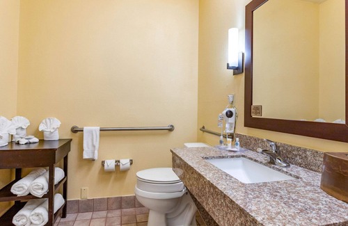 Woodlake - Briar Meadow Hotel | Comfort Suites - Near The Galleria