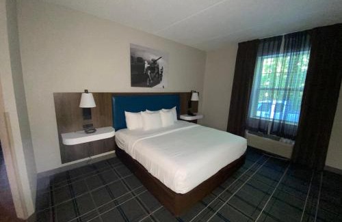 Kiln Creek Hotel | Comfort Suites Newport News Airport