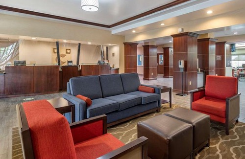 Olive Branch Hotel | Comfort Suites Olive Branch