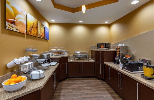 Perrysburg Hotel | Comfort Suites Perrysburg - Toledo South