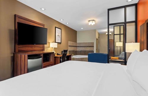 Roswell Hotel | Comfort Suites Roswell North