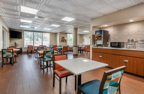 Tamarac Hotel | Comfort Suites Sawgrass