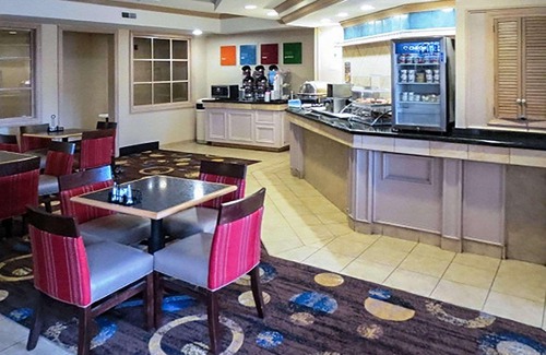 Saint Marys  Allen County Hotel | Comfort Suites South