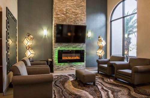 Stafford Hotel | Comfort Suites Stafford Near Sugarland