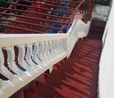 La Fargue Apartment | Comfort Suites Three Bedroom Apartment