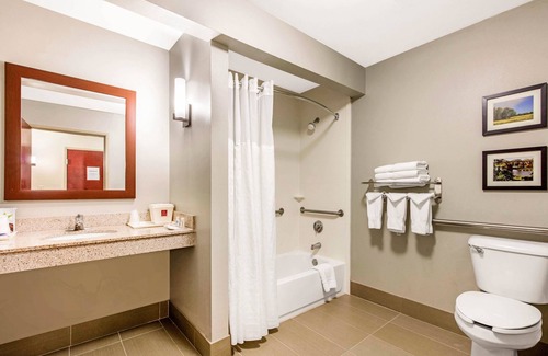 Tuscaloosa Hotel | Comfort Suites Tuscaloosa near University