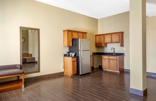 Batesville Hotel | Comfort Suites