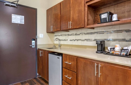 Cedar Park Hotel | Comfort Suites