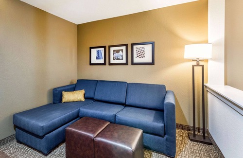 Channelview Hotel | Comfort Suites
