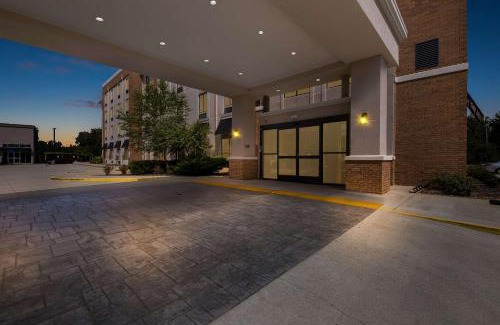 Kedron Hotel | Comfort Suites