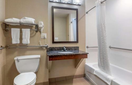 Marion Hotel | Comfort Suites