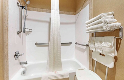 Palestine Hotel | Comfort Suites