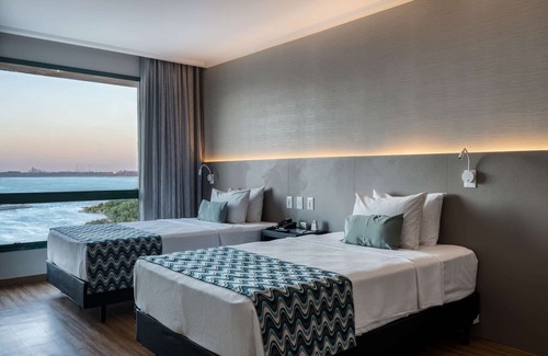 Praia do Canto Hotel | Comfort Suites Vitoria