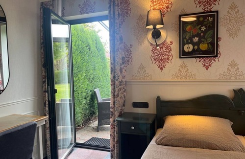 Echternacherbruck Bed & Breakfast | Comfort terrace room, shower/WC first floor - Pension Zum Golfstübchen
