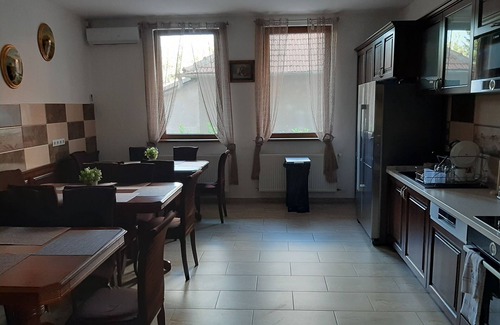 Oradea Villa | Comfort Triple Room near Shopping Center