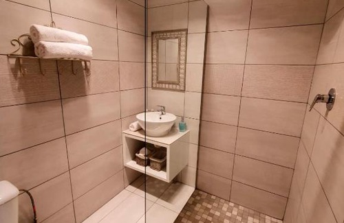 Randpark Ridge Apartment | Comfort Zone