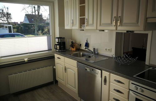 Landkirchen Apartment | Comfortable vacation home with garden and terrace in Landkirchen on Fehmarn