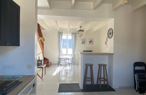 Saint-Benoit-des-Ondes Apartment | Comfortable duplex apartment 50 metres from the sea