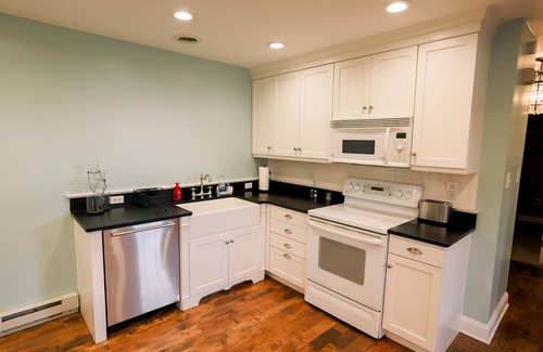 Witmer House | Comfortable Family Home in Amish Country!, Farm View Country Estates!