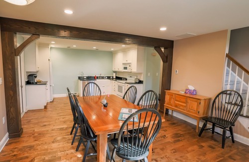 Witmer House | Comfortable Family Home in Amish Country!, Farm View Country Estates!