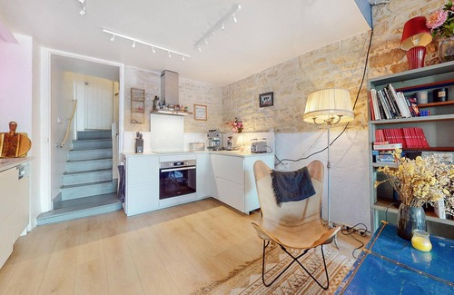 Verteuil-sur-Charente House | Comfortable and artistic cottage centrally located in Verteuil-sur-Charente.