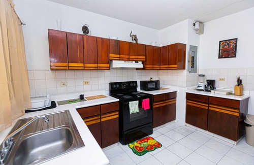 San Pedro Sula House | Comfortable house/3 bedrooms with private baths/great location