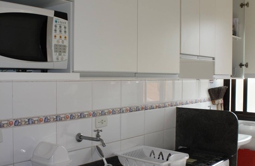 Praia Grande Apartment | Comfortable 1 Bedroom Apartment Near The Beach With Elevator.