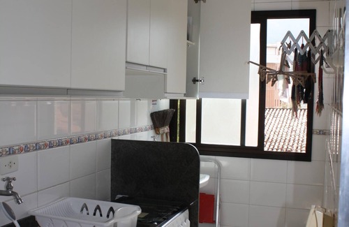 Praia Grande Apartment | Comfortable 1 Bedroom Apartment Near The Beach With Elevator.