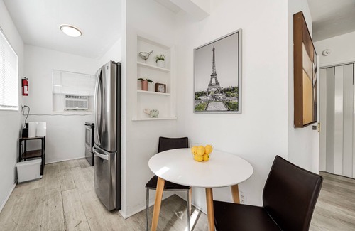 East Little Havana Apartment | Comfortable 1-Bedroom Apartment in Miami, situated on the second floor!