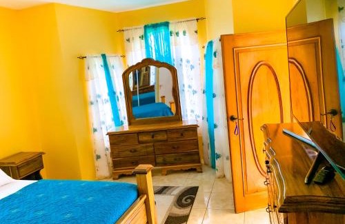 Santa Cruz House | Comfortable 1 bedroom with bath