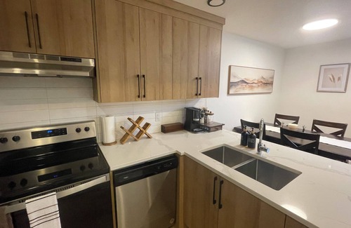 Northwest Calgary House | Comfortable 1 bedroom suite in Bowness