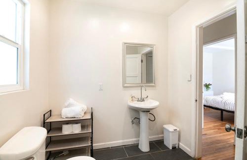 Beverly Hills Apartment | Comfortable 1-Bedroom Near Beverly Hills and Top LA Attractions