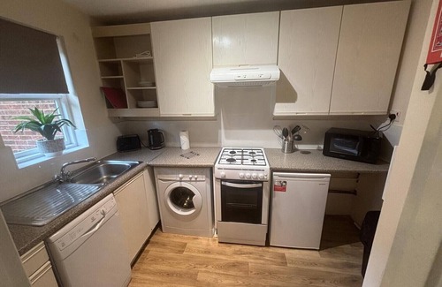 Bracknell Ski Chalet | Comfortable 2 Bedroom House in Bracknell